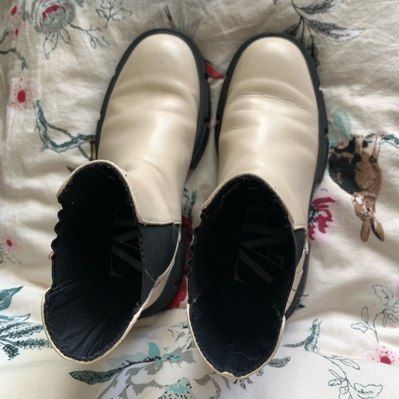 Zara pull on boots - Picture 3 of 5